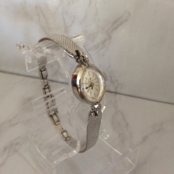Tissot Vintage Ladies Watch - Picture 5 of 11
